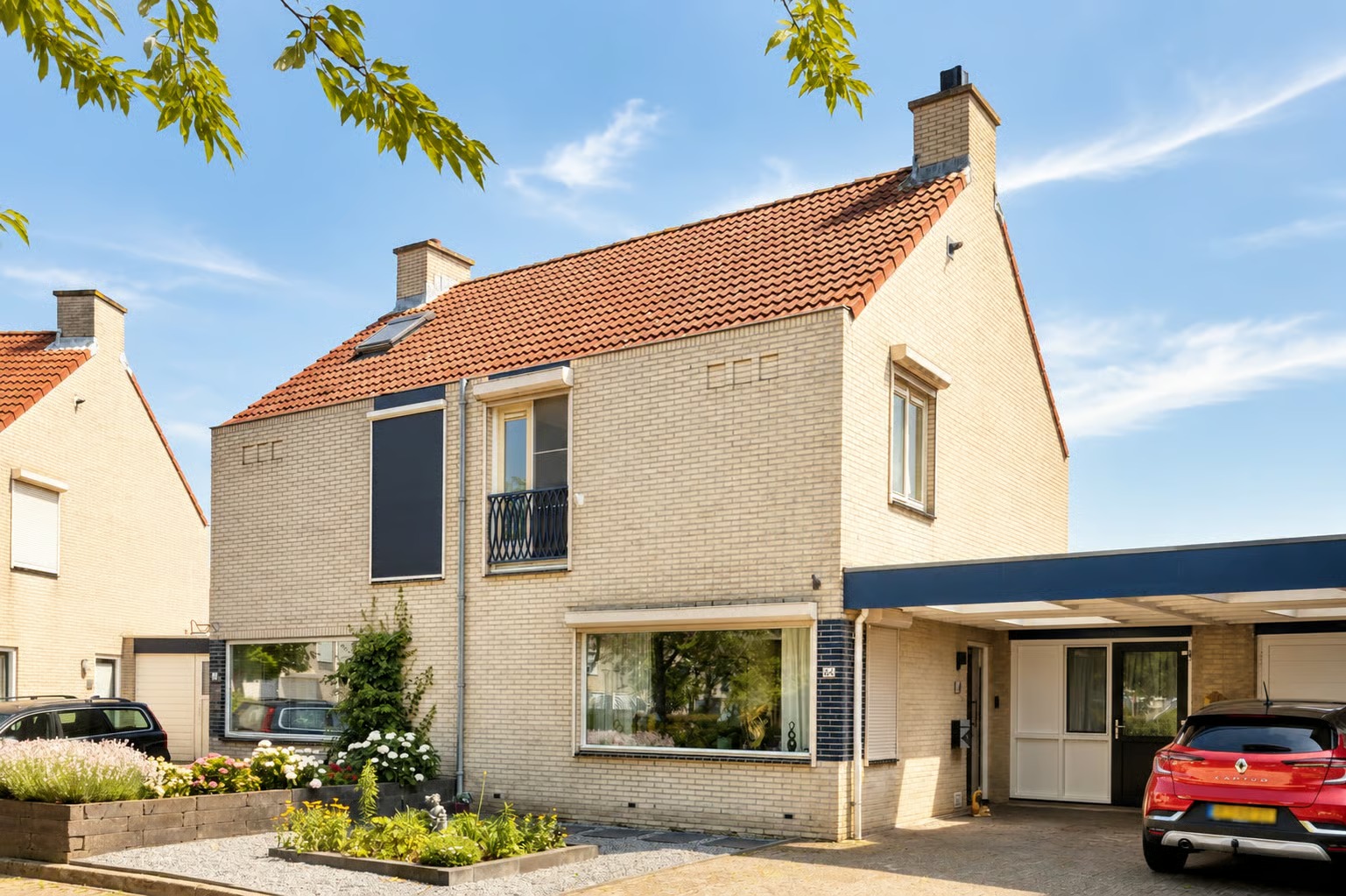 Geschakelde 2-onder-1-kapwoning Bachlaan 64 in Goes