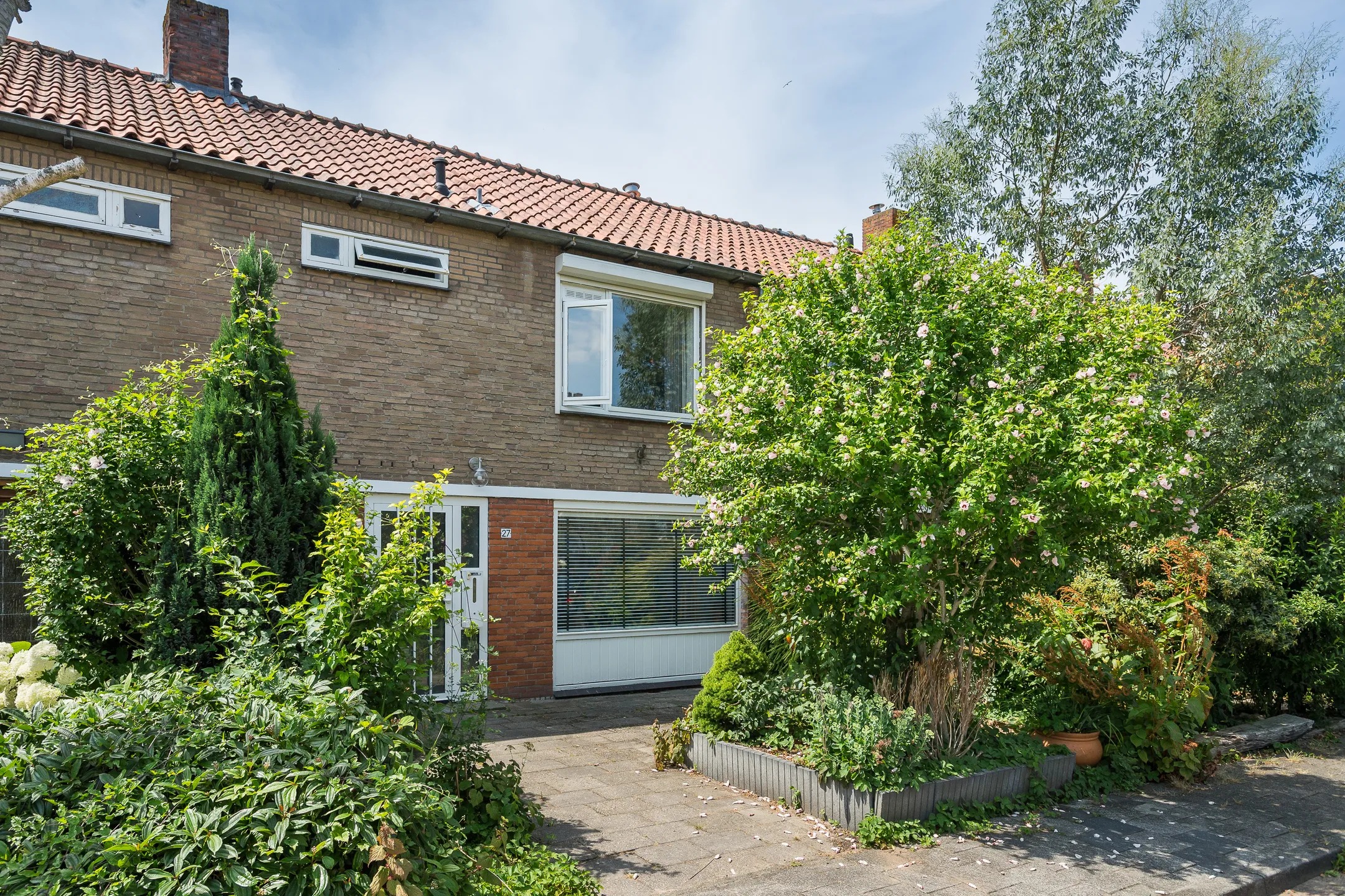 Tussenwoning Mr. Thorbeckestraat 27 in Barendrecht