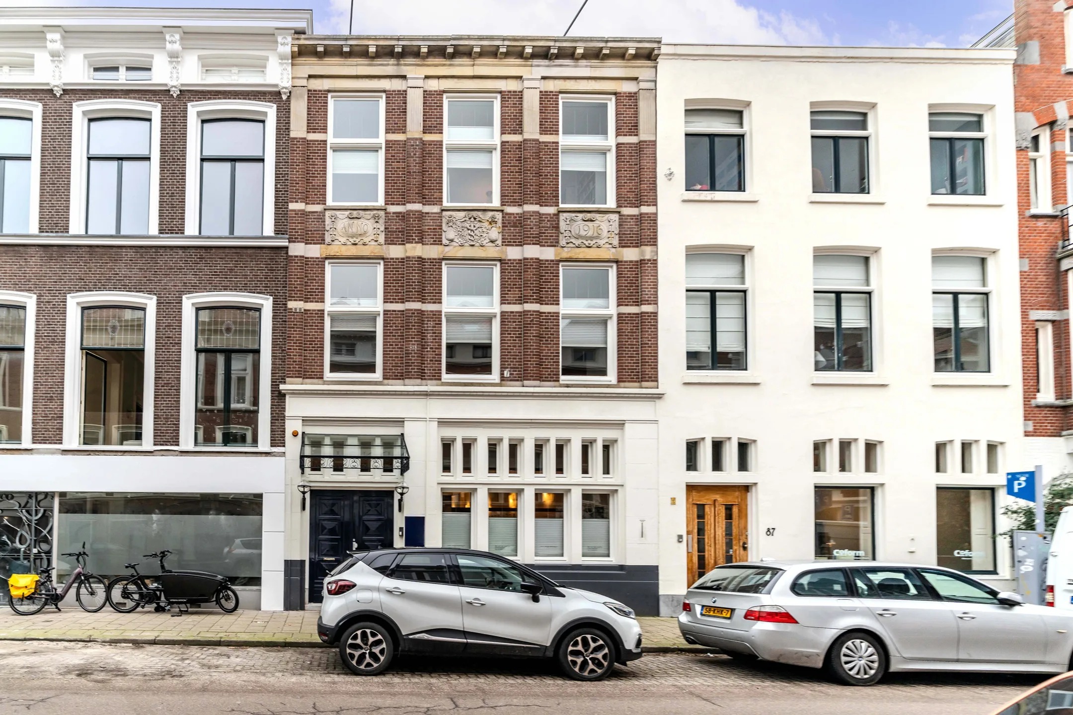 Tussenwoning Anna Paulownastraat 89 in Den Haag