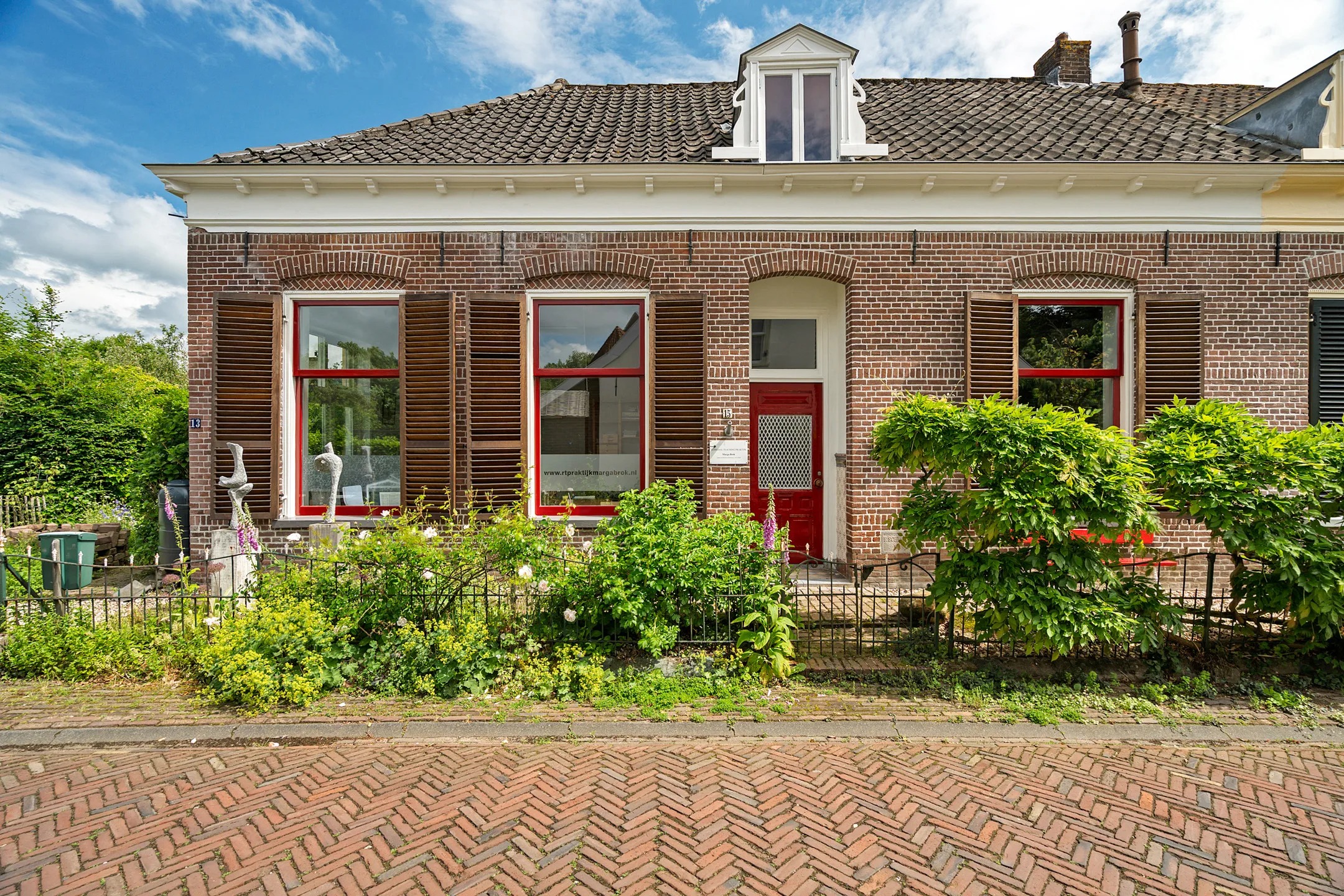 2-onder-1-kapwoning Schoolstraat 13 in Warnsveld