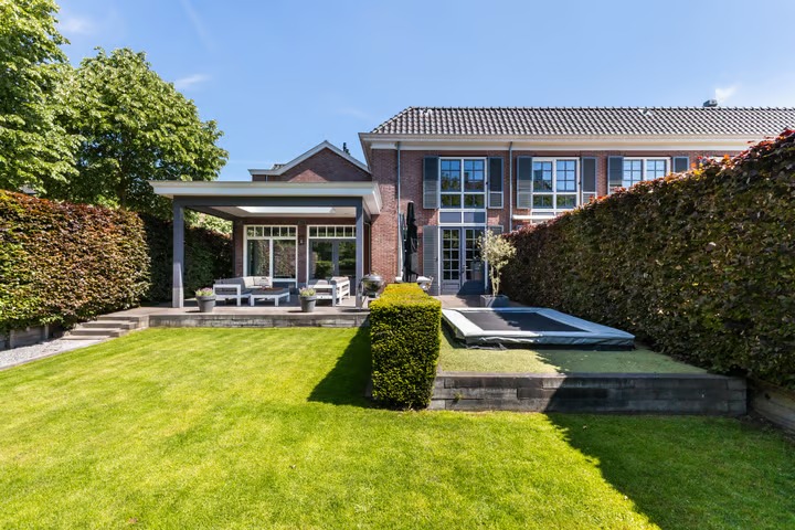 Hoekwoning Sluysoort 44 in Maarssen