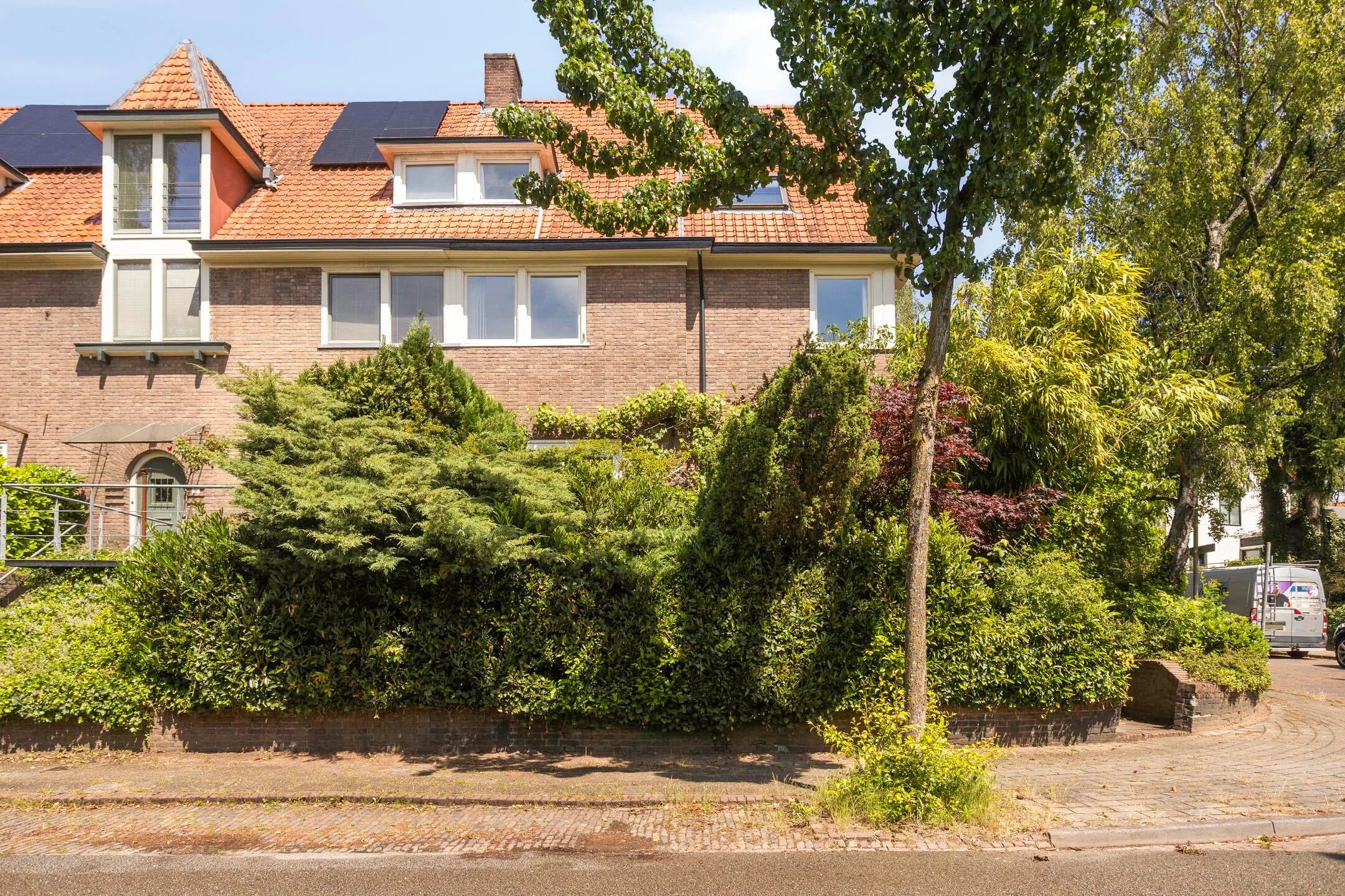 Hoekwoning Albert Cuypstraat 1 in Arnhem