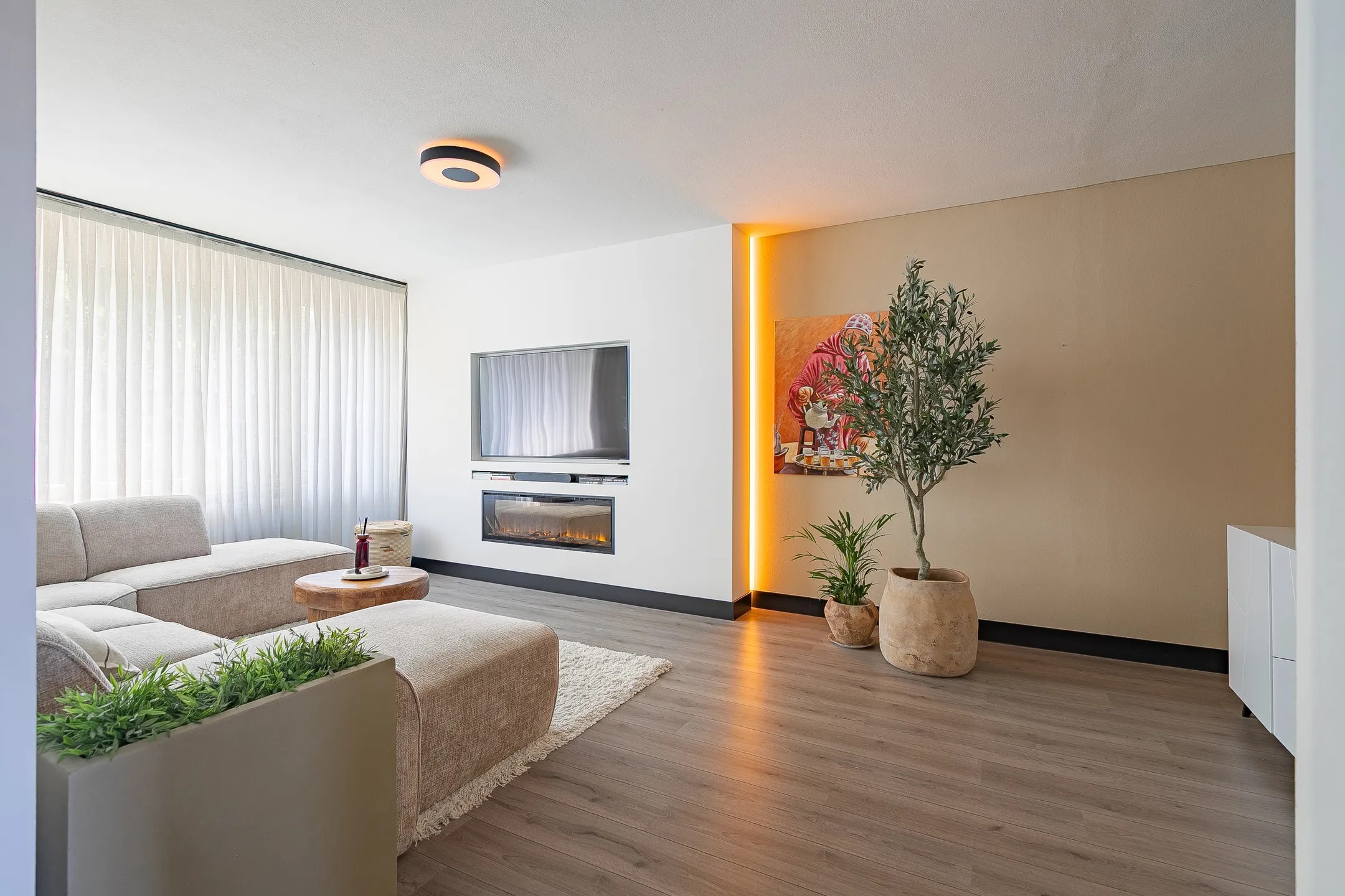 Portiekflat Adelbert van Scharnlaan E 21 in Maastricht