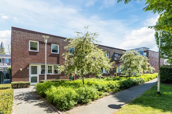 Hoekwoning (hofjeswoning) Staringhof 4 Tilburg