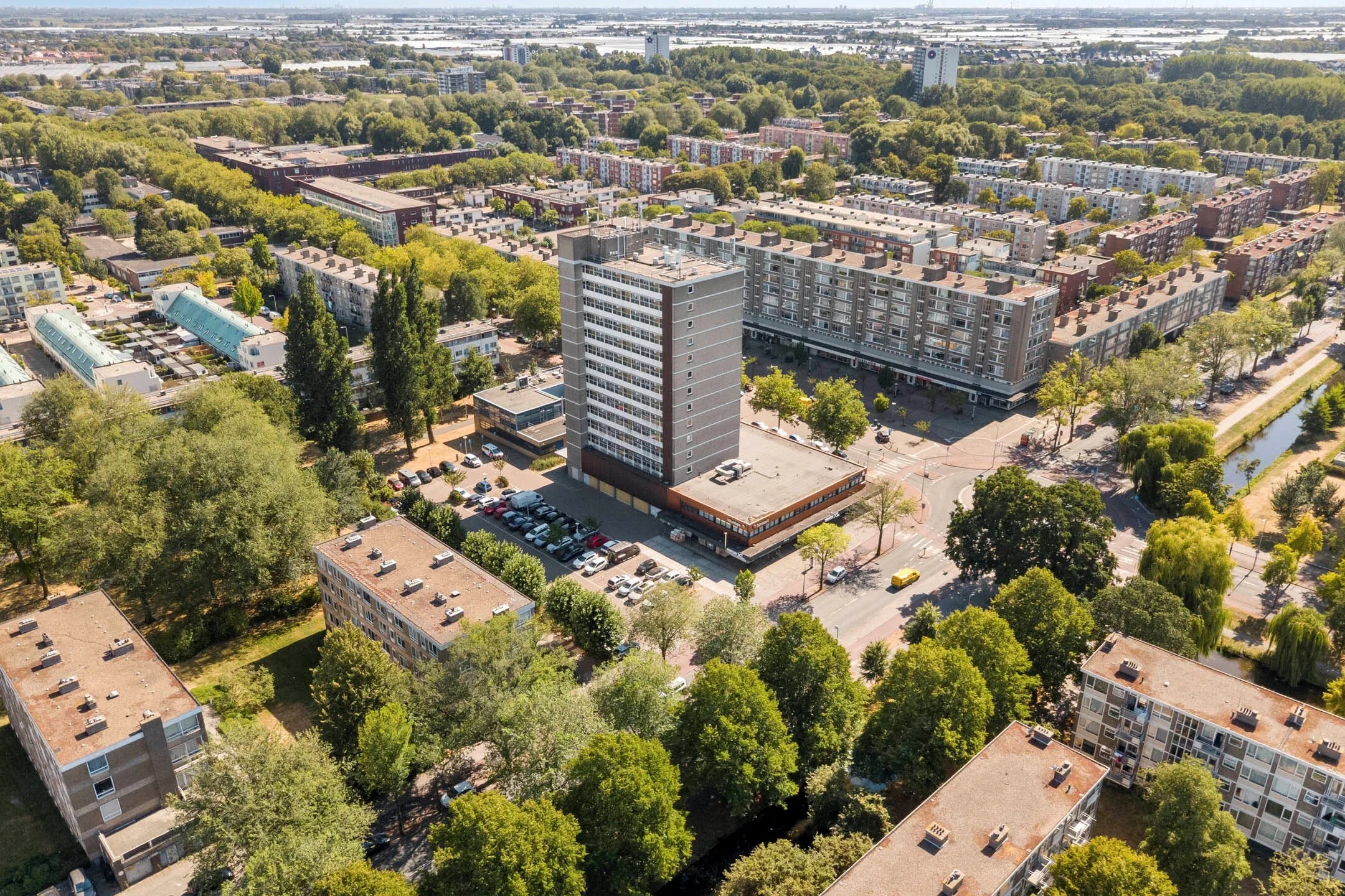 Galerijflat Hengelolaan 1154 B in Den Haag
