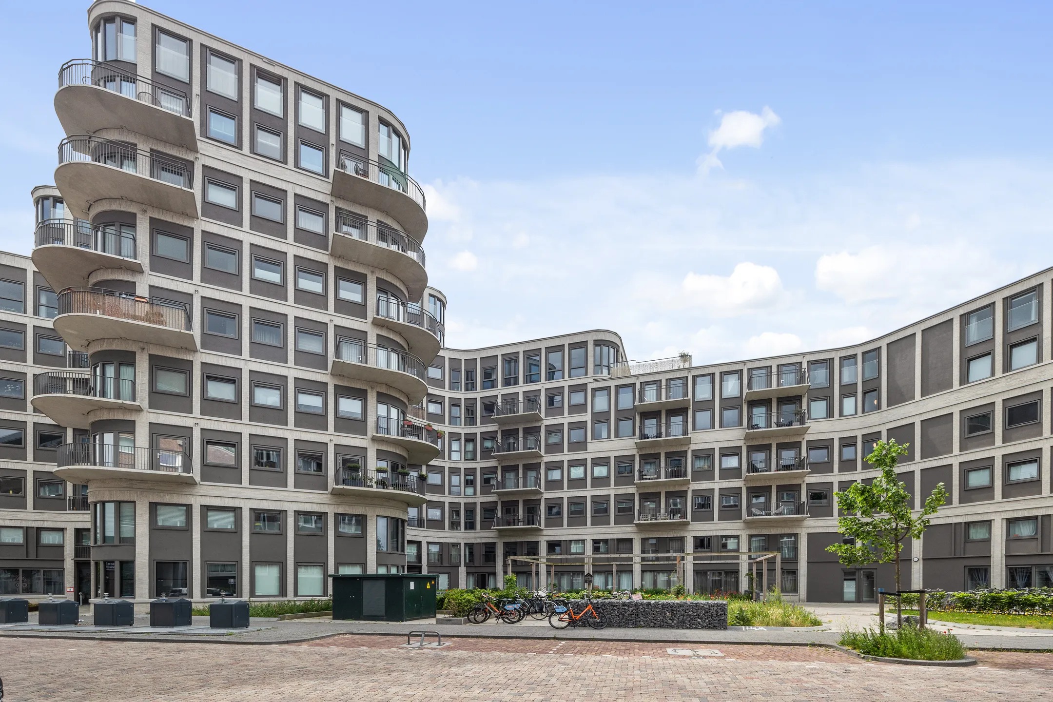 Portiekflat Burgemeester Elsenlaan 319 F405 in Rijswijk