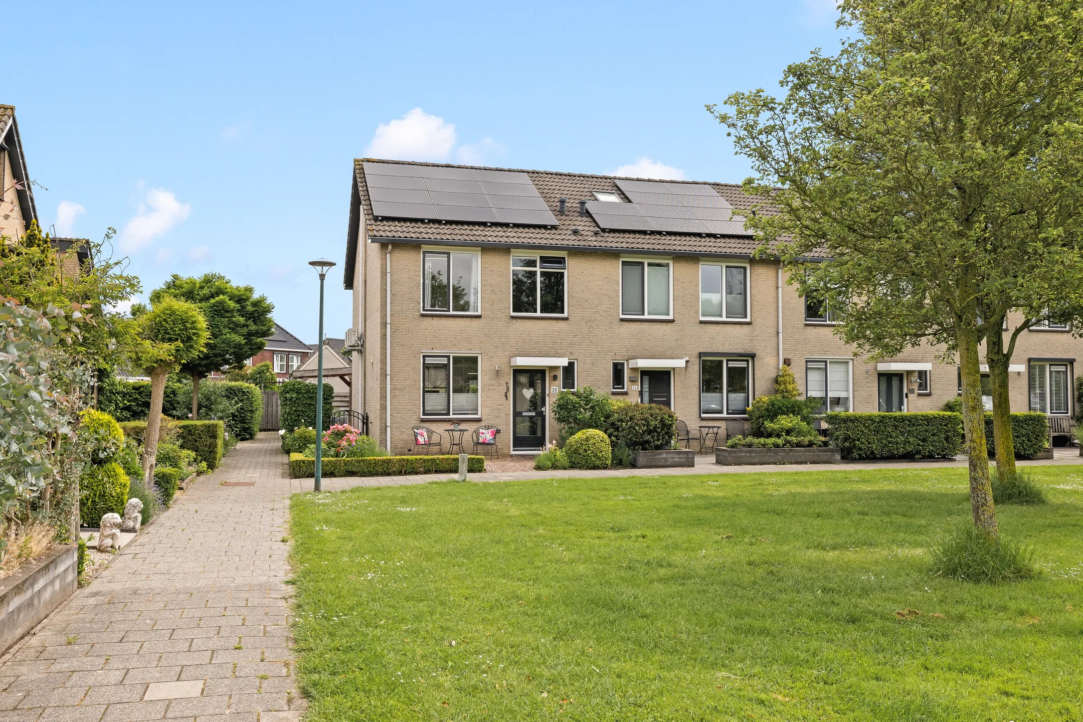 Hoekwoning Oeverzegge 28 in Benschop