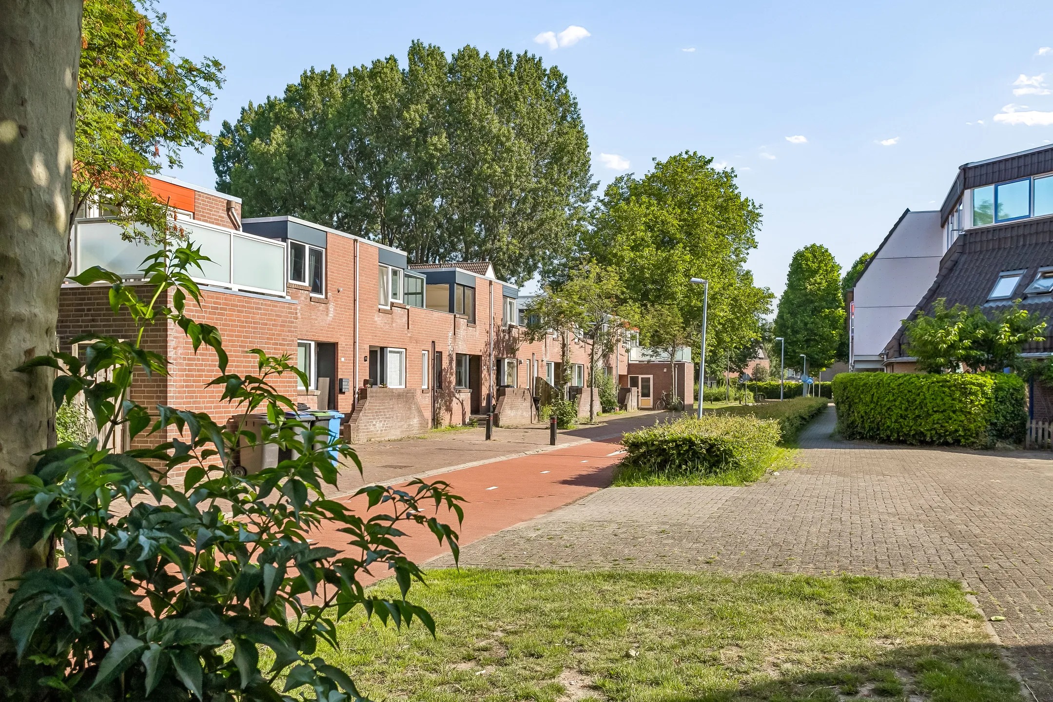 Tussenwoning Middenhof 302 in Almere
