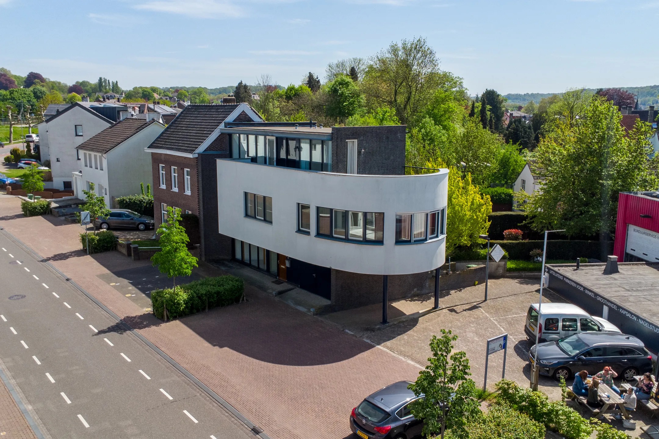Geschakelde woning (drive-in woning) Cremerstraat 14 in Valkenburg