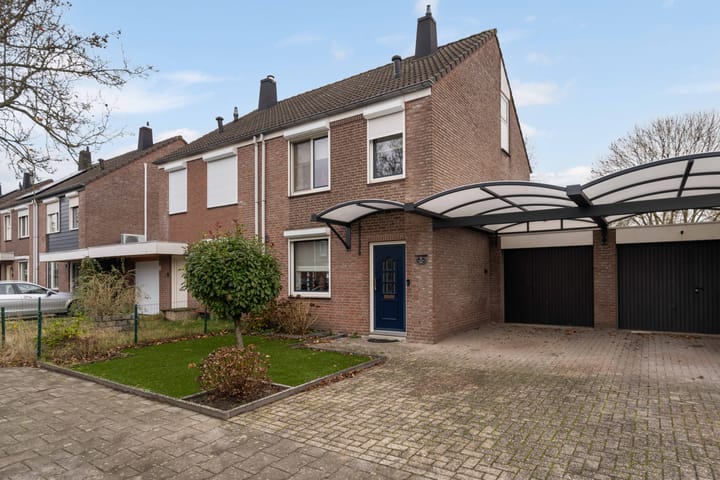 Geschakelde 2-onder-1-kapwoning Kievitlaan 39 in Weert
