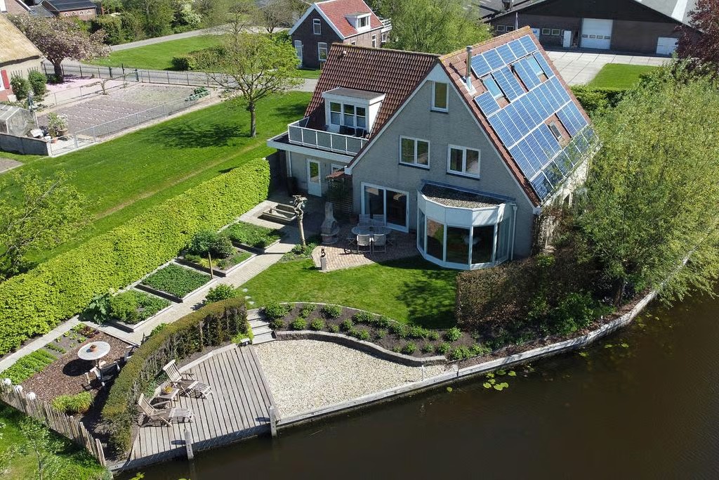 Vrijstaande woning Neerpolderseweg 30 in Giessenburg