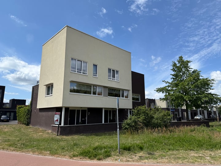 Hoekwoning Villa Spaanse Ruiter 104 in Waalwijk