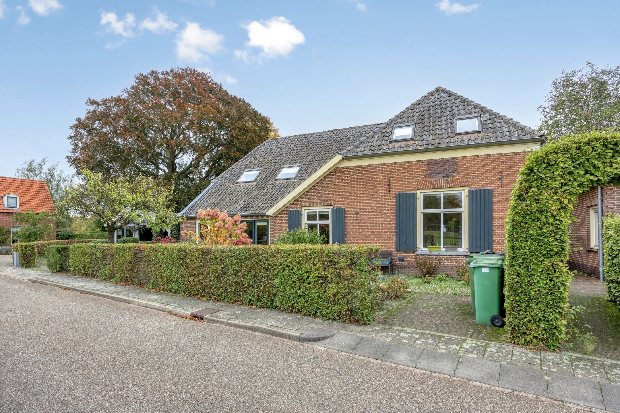 2-onder-1-kapwoning Kerkhofweg 15 in Steenderen
