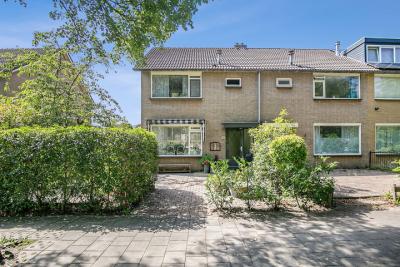 Hoekwoning De Weer 106 in Zaandam