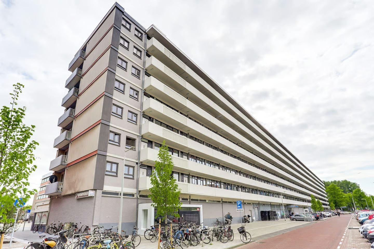 Galerijflat Postjesweg 219 Amsterdam