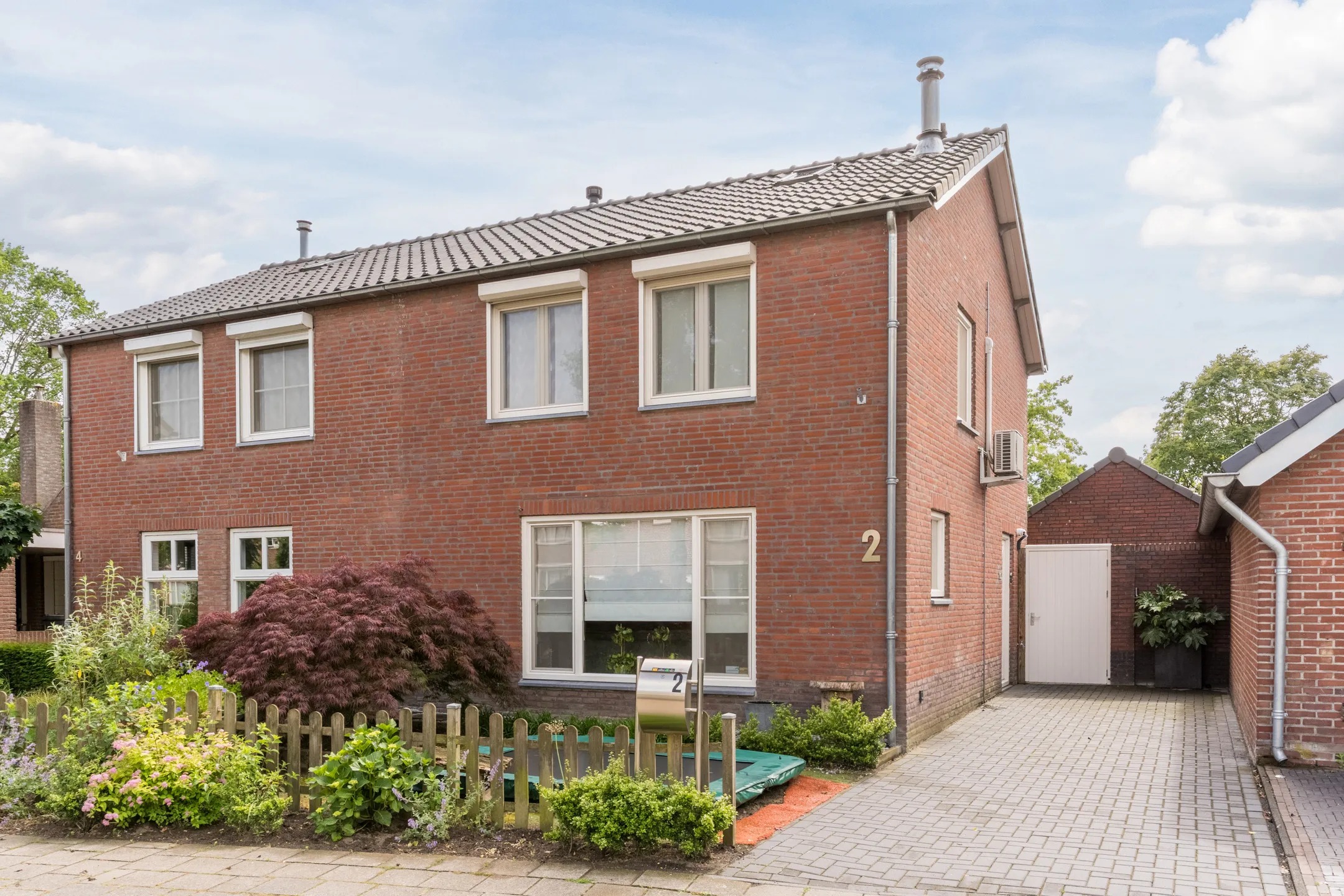 2-onder-1-kapwoning Lijsterstraat 2 in Hapert