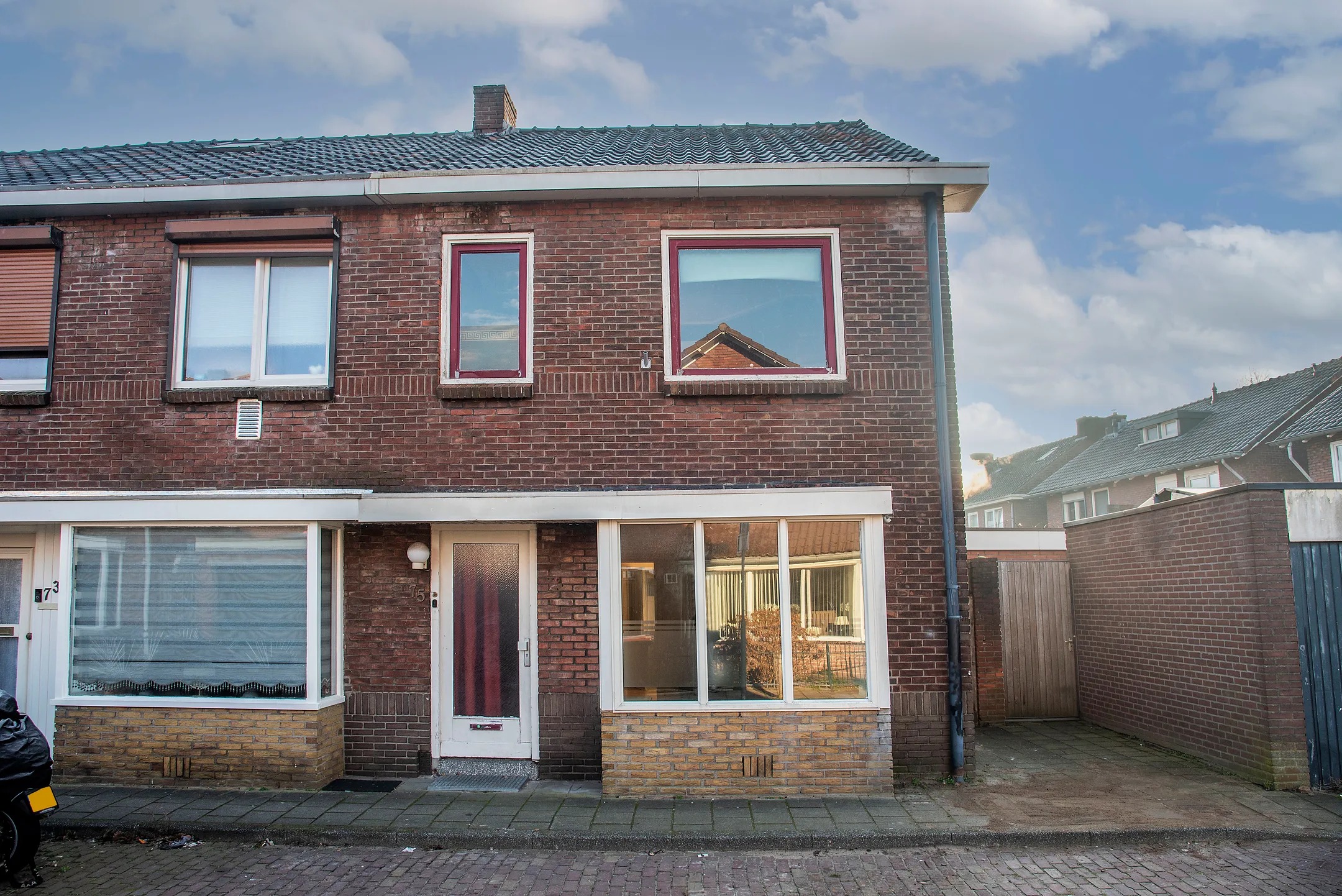 Hoekwoning Esdoornstraat 75 in Enschede