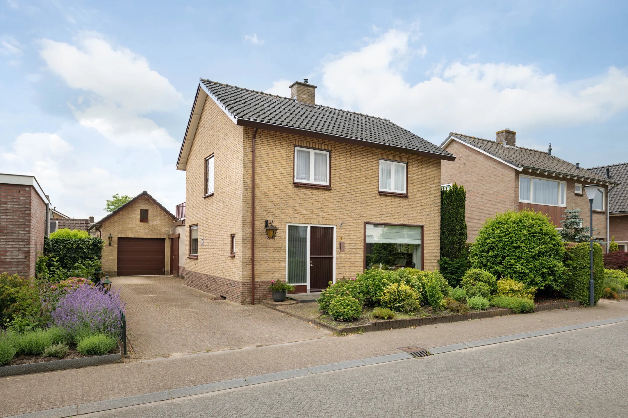 Vrijstaande woning Adriaen van Ostadestraat 43 in Twello