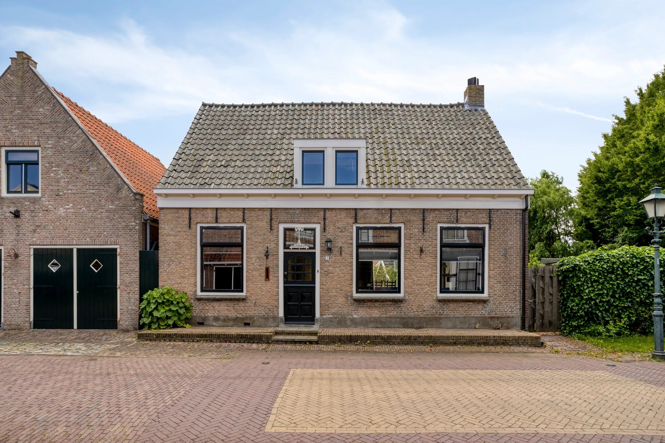 Halfvrijstaande woning Dorpsstraat 1 in Wemeldinge