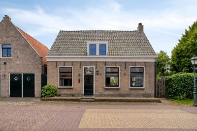 Halfvrijstaande woning Dorpsstraat 1 in Wemeldinge