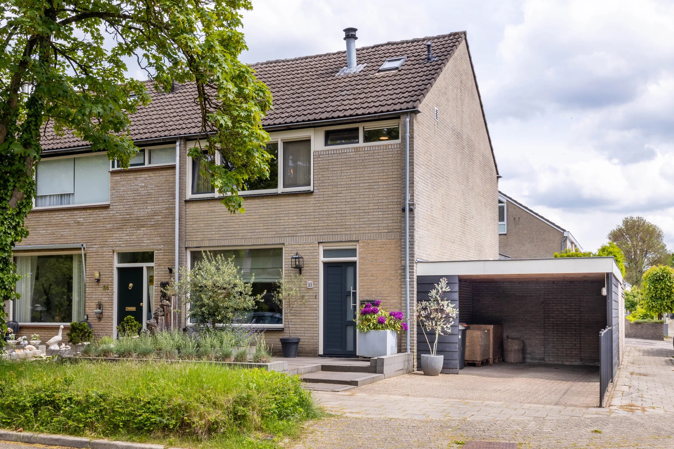 Hoekwoning Burcht 33 in Almelo