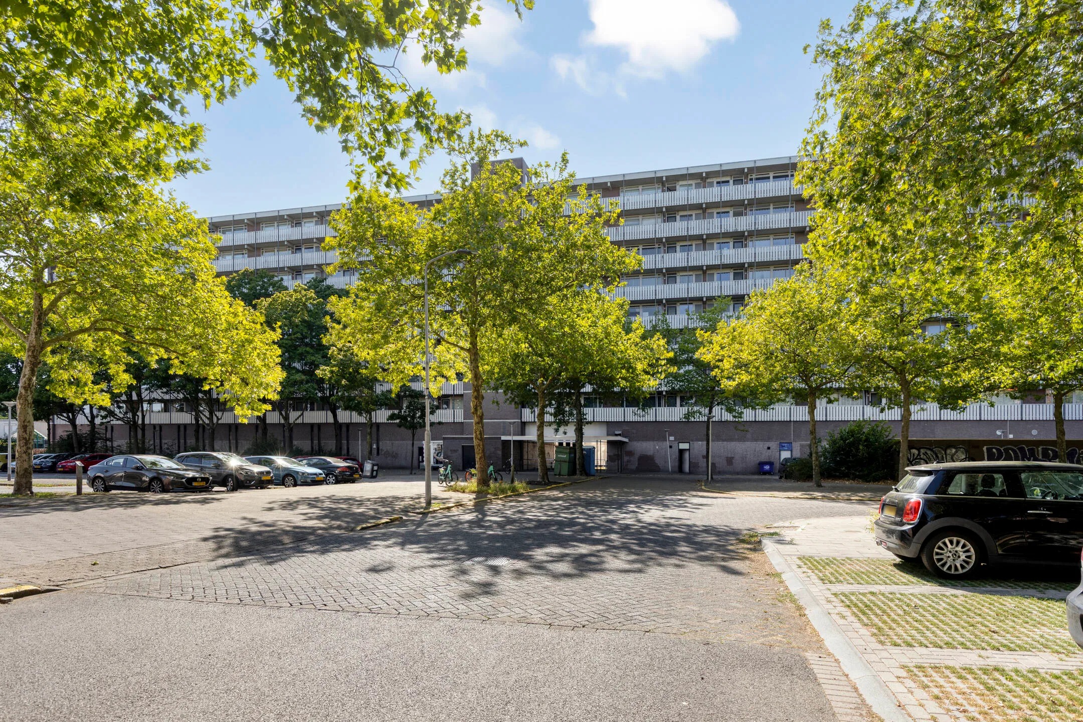 Galerijflat Nederlandplein 95 in Eindhoven