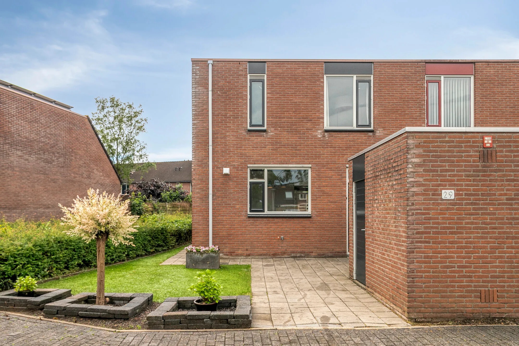 Hoekwoning Van Limburg Stirumware 29 in Zwolle