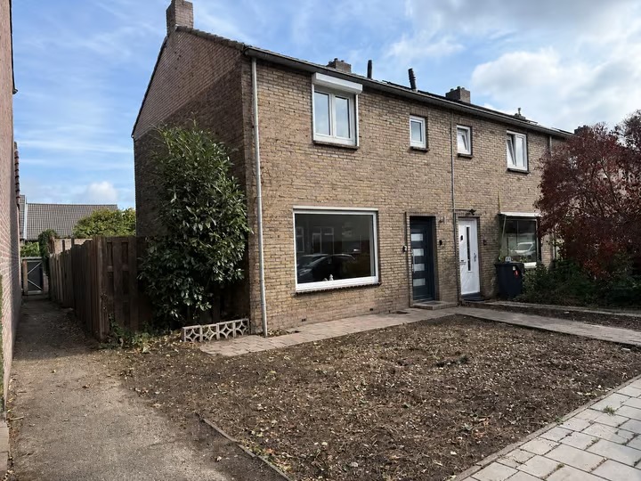 Hoekwoning Gulicksestraat 19 in Sittard