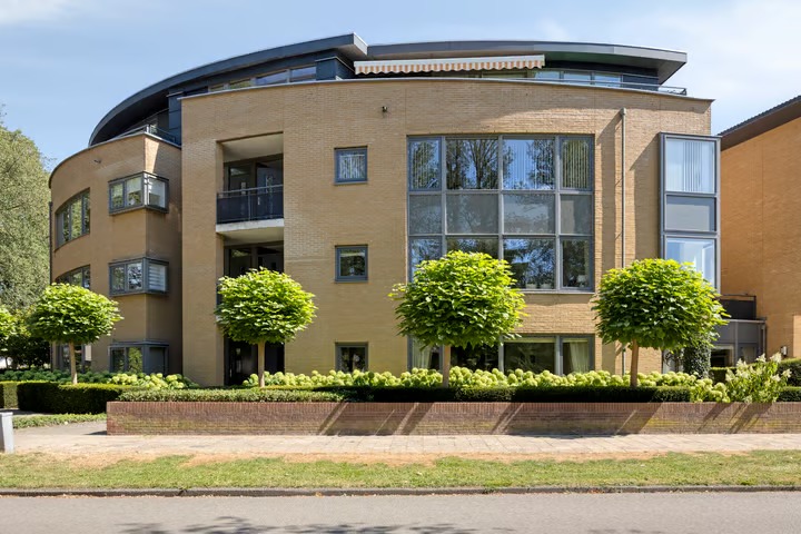 Portiekflat Resedastraat 50 in Hengelo