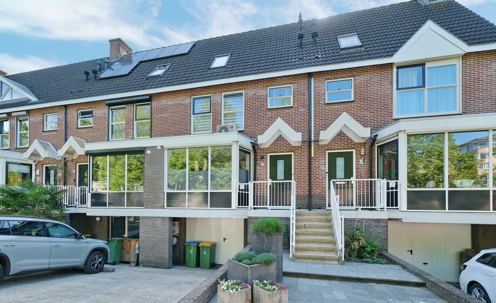 Tussenwoning (drive-in woning) Monnetsingel 15 in Ede