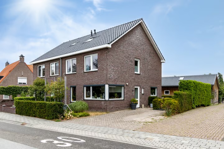 2-onder-1-kapwoning Hessenweg 19 in Hattem