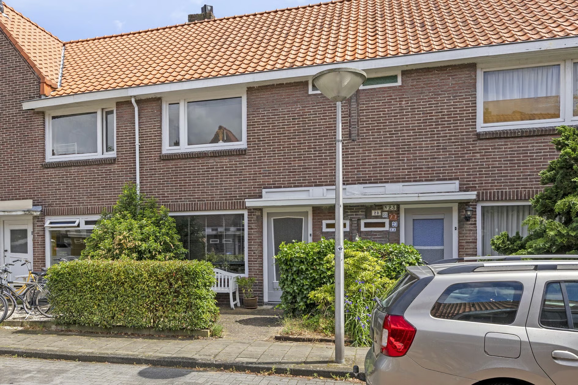 Tussenwoning Zonneroosstraat 21 in Eindhoven