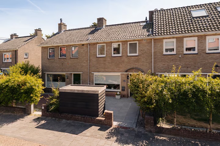 Tussenwoning Middelweg 110 in Wassenaar