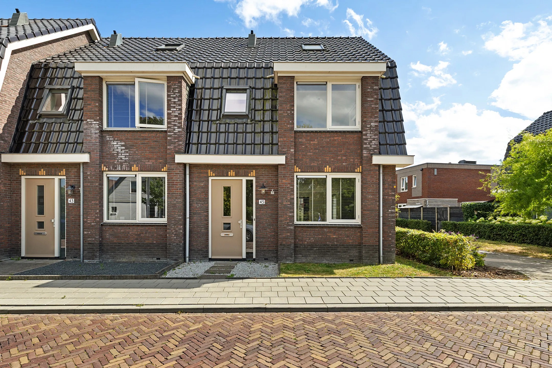 Hoekwoning Breedpad 45 Heerenveen