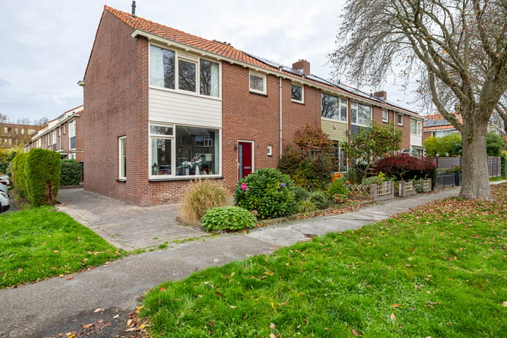 Hoekwoning Pinksterbloemweg 18 in Haren Gn