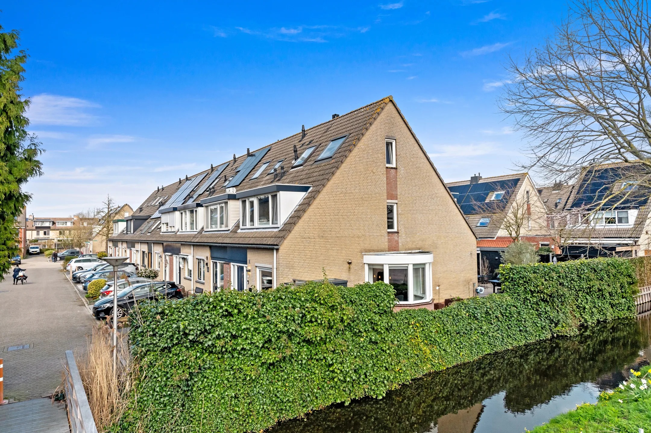 Hoekwoning Hondsdraf 17 in Maasland