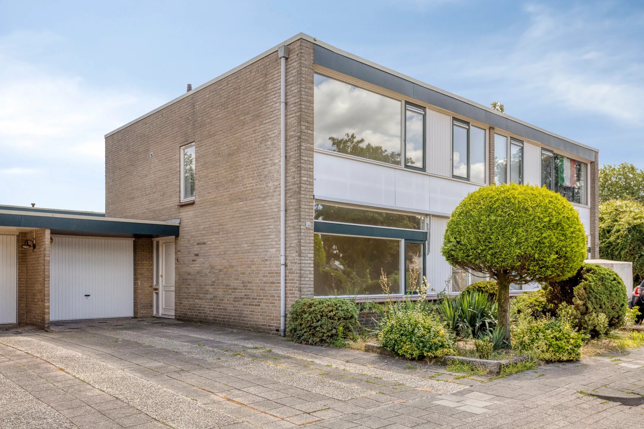 2-onder-1-kapwoning Uniastate 14 in Almelo