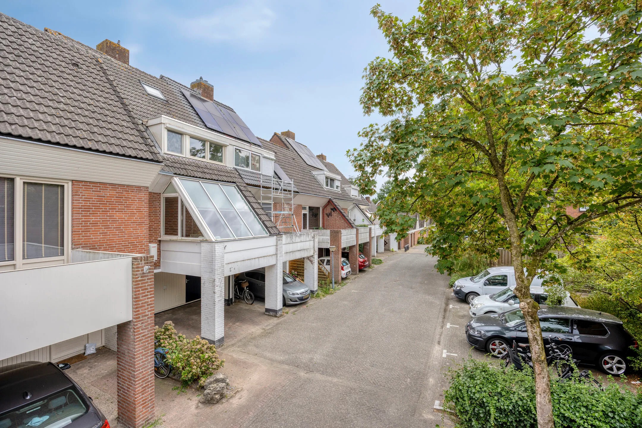 Tussenwoning (split-level woning) Leukerhof 7 in Weert