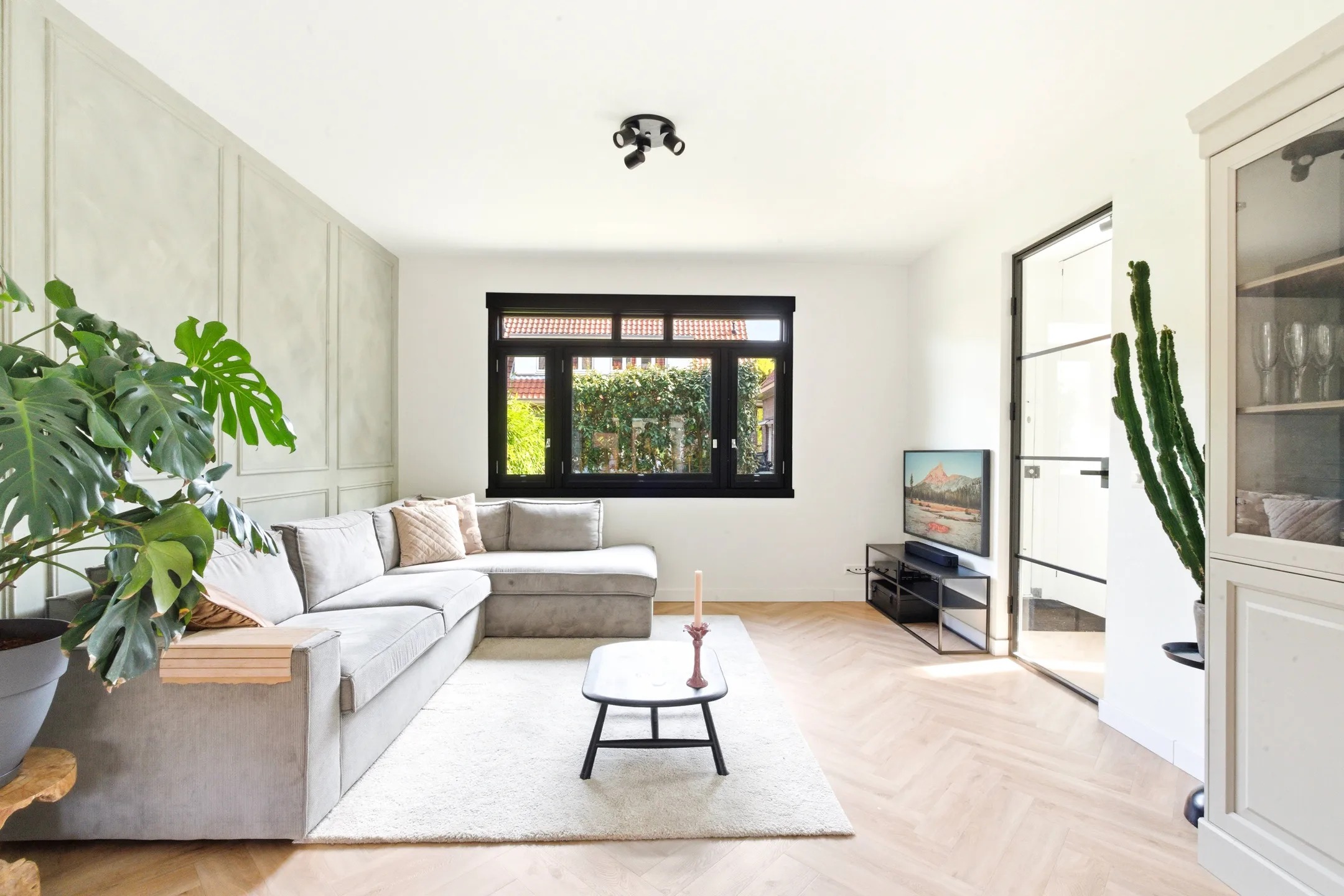 Beneden + bovenwoning Ploegstraat 36 in Amsterdam