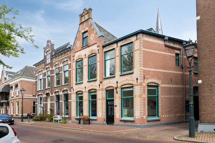 Halfvrijstaande woning Burgwal 24 in Kampen