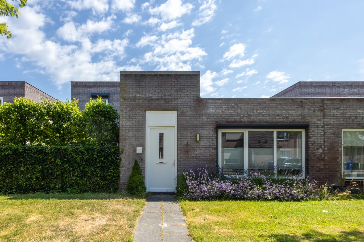 Halfvrijstaande woning Azaleastraat 20 in Terneuzen
