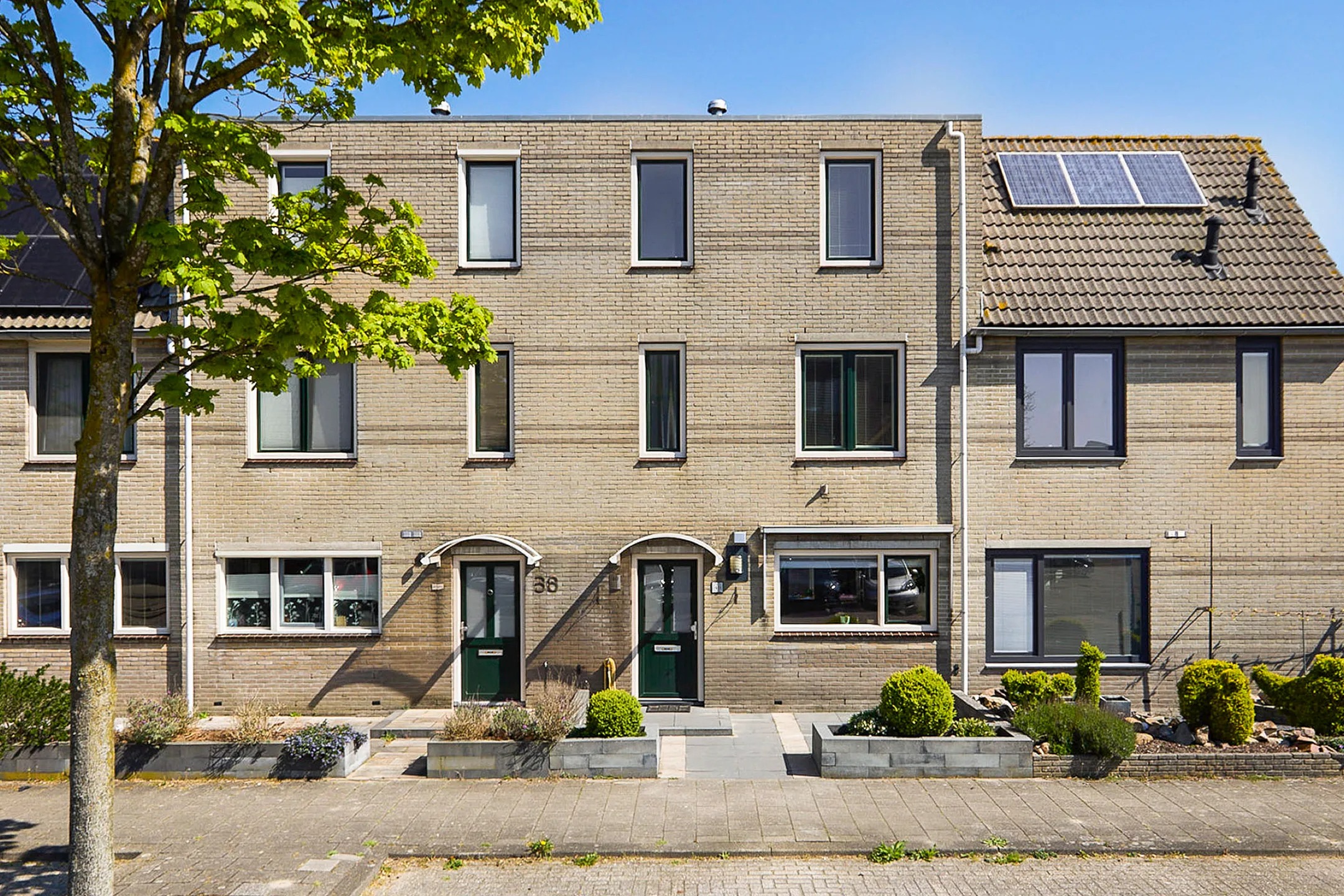 Hoekwoning Hazenburglaan 40 Hoofddorp