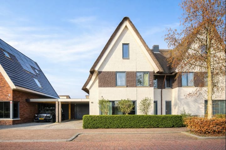 2-onder-1-kapwoning Ruizendaallaan 85 in Eemnes