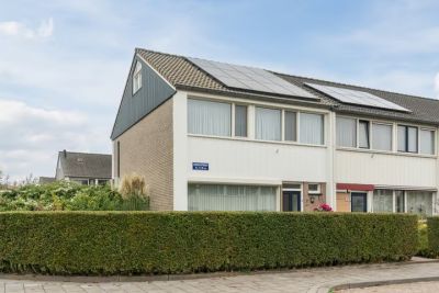 Hoekwoning Bugelstraat 2 in Helmond