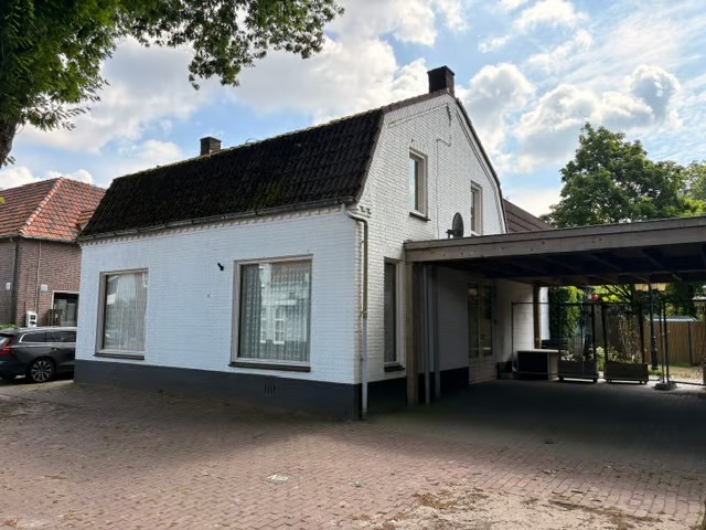 Vrijstaande woning O.-L.-Vrouwestraat 31 in Handel