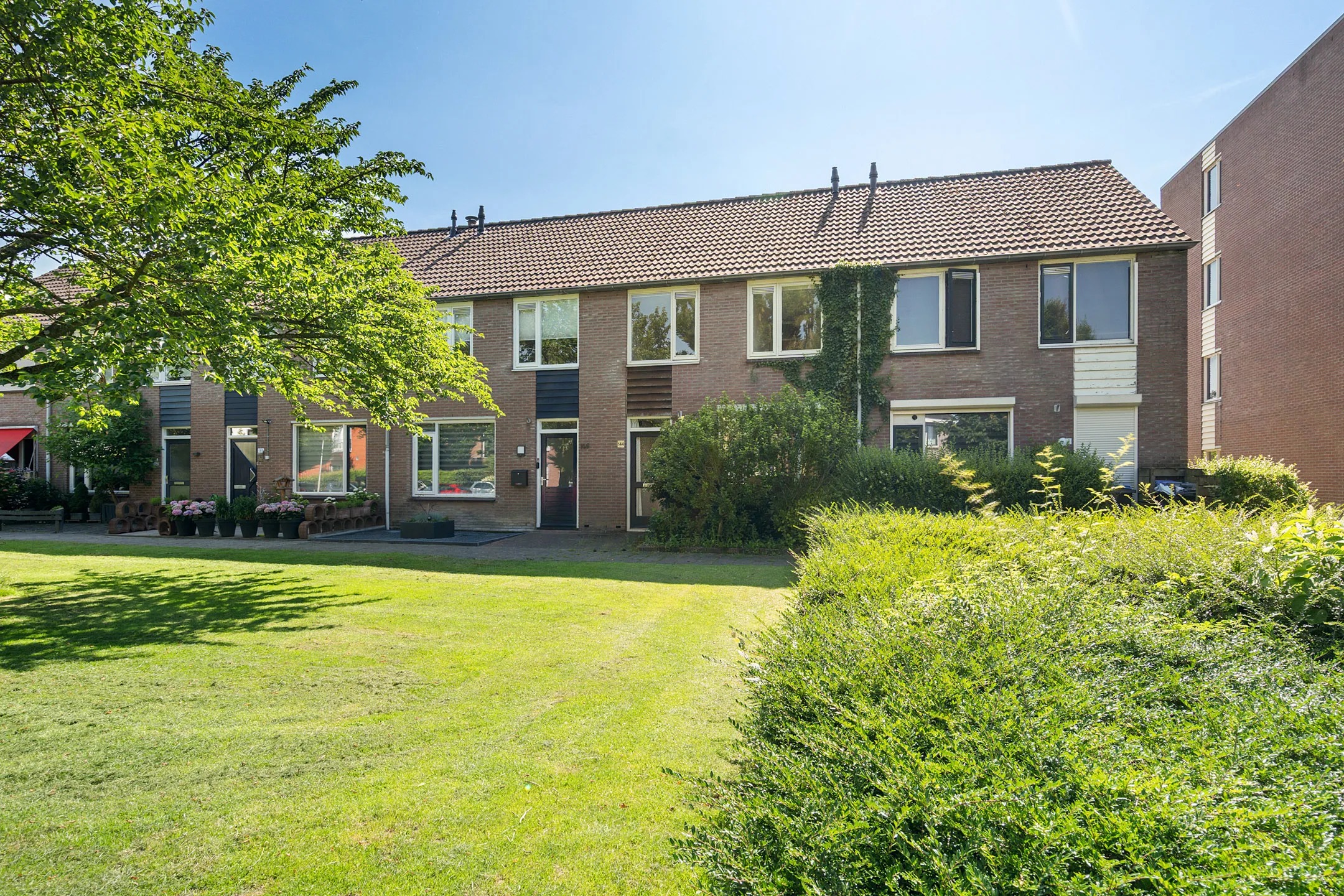 Tussenwoning H.B. Blijdensteinlaan 144 in Enschede