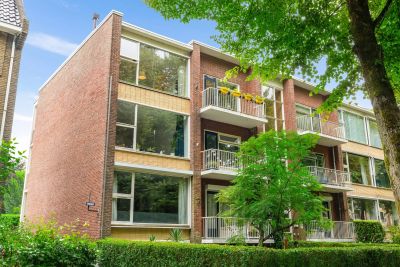 Portiekflat Van Houtenlaan 162 a in Groningen