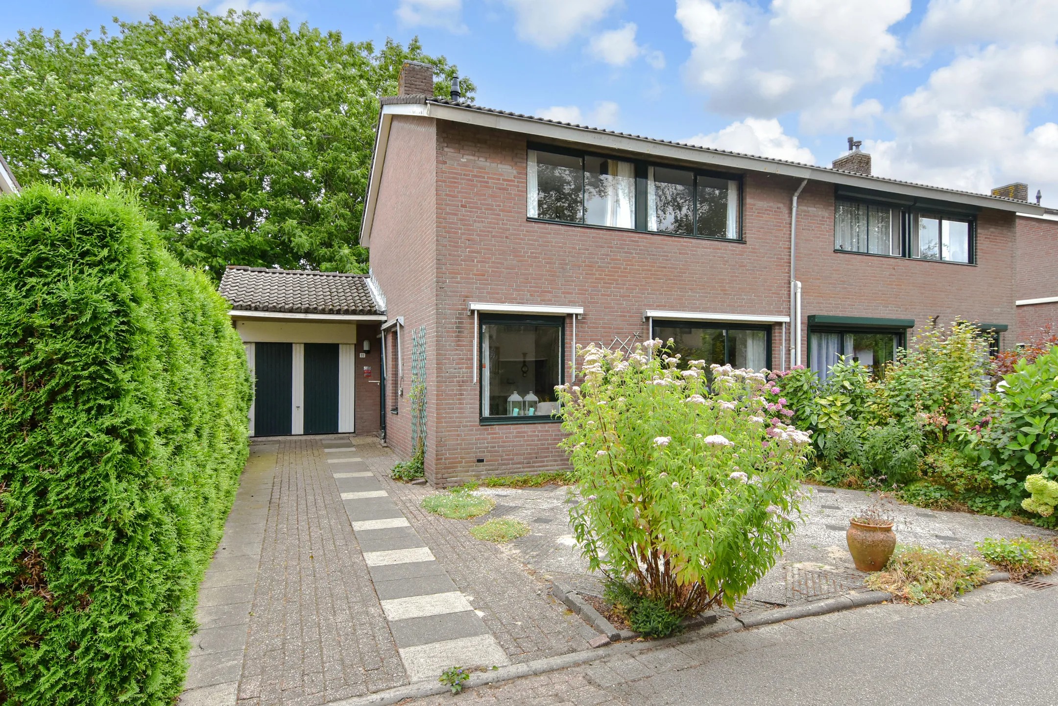 Geschakelde 2-onder-1-kapwoning Waterlelie 32 in Gouda