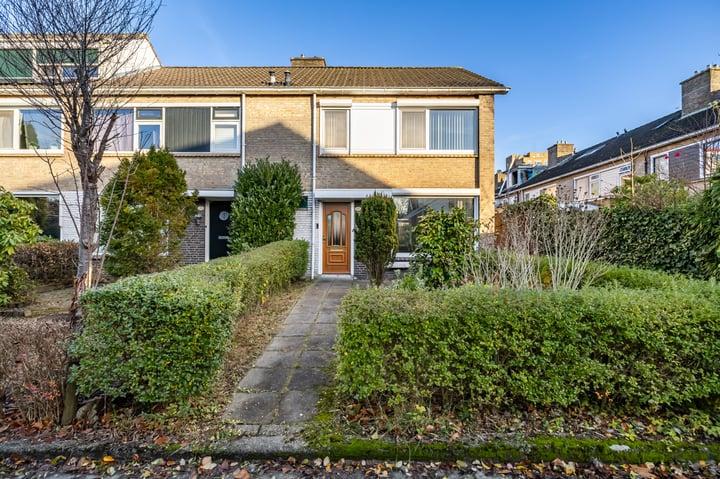 Eengezinswoning, hoekwoning Venuslaan 13 Groningen
