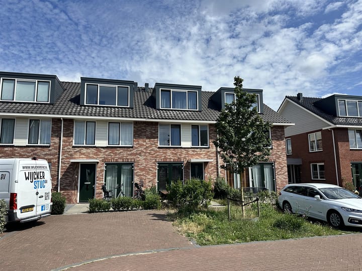 Eengezinswoning, tussenwoning Panhuislaan 7 in Heemskerk